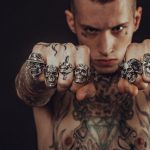 Comment choisir un tattoo pour homme ?
