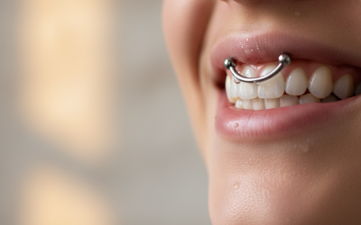 Tout savoir sur le piercing smiley : guide complet